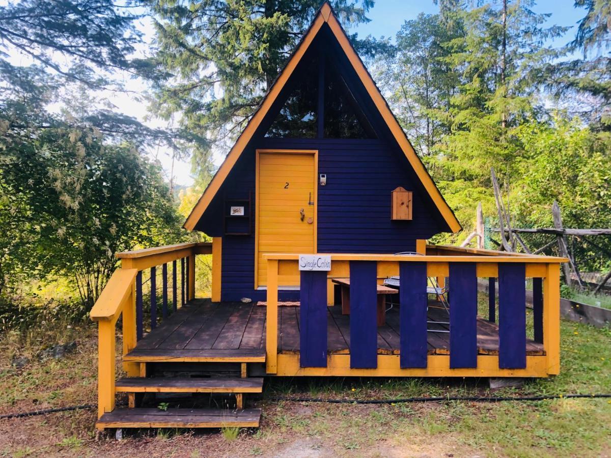 Ruby Lake Resort Madeira Park Exterior photo