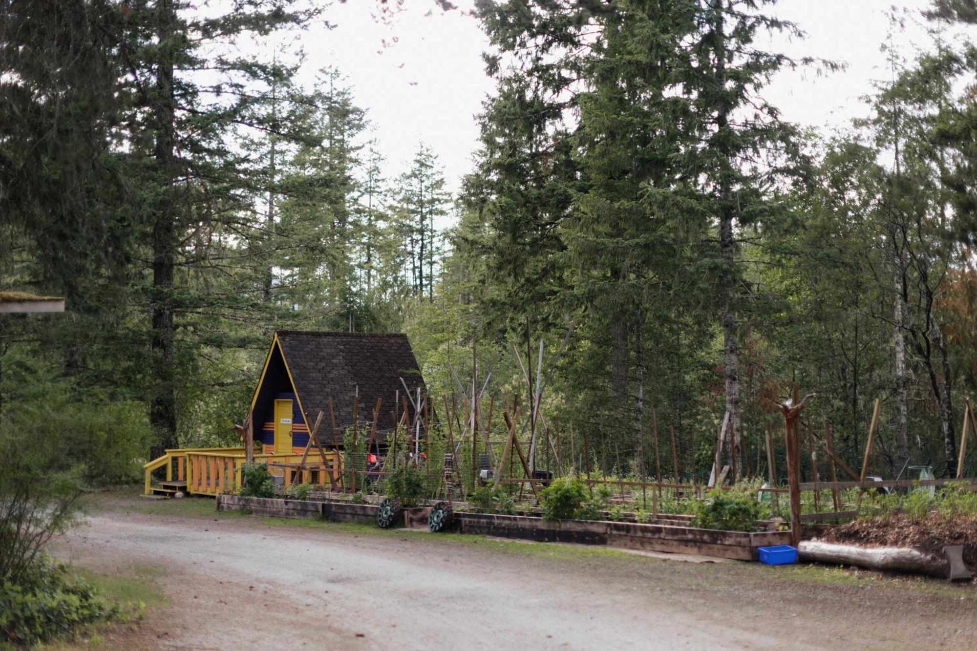 Ruby Lake Resort Madeira Park Exterior photo